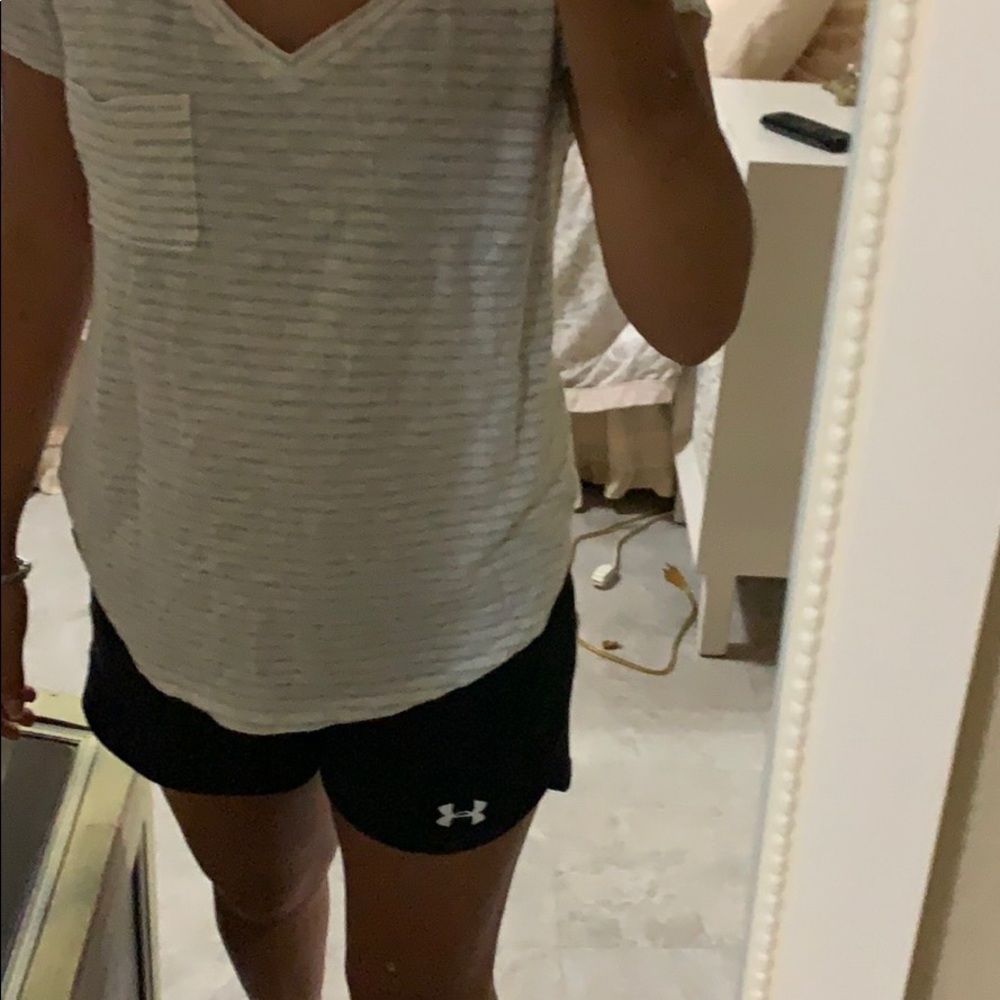 Abercrombie and Fitch v neck t-shirt